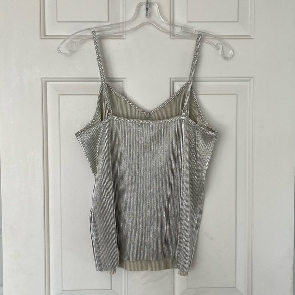 👠 ONLY Primrose Strappy Silver Pleated Tank Top with Adjustable Straps Medium - Picture 5 of 16